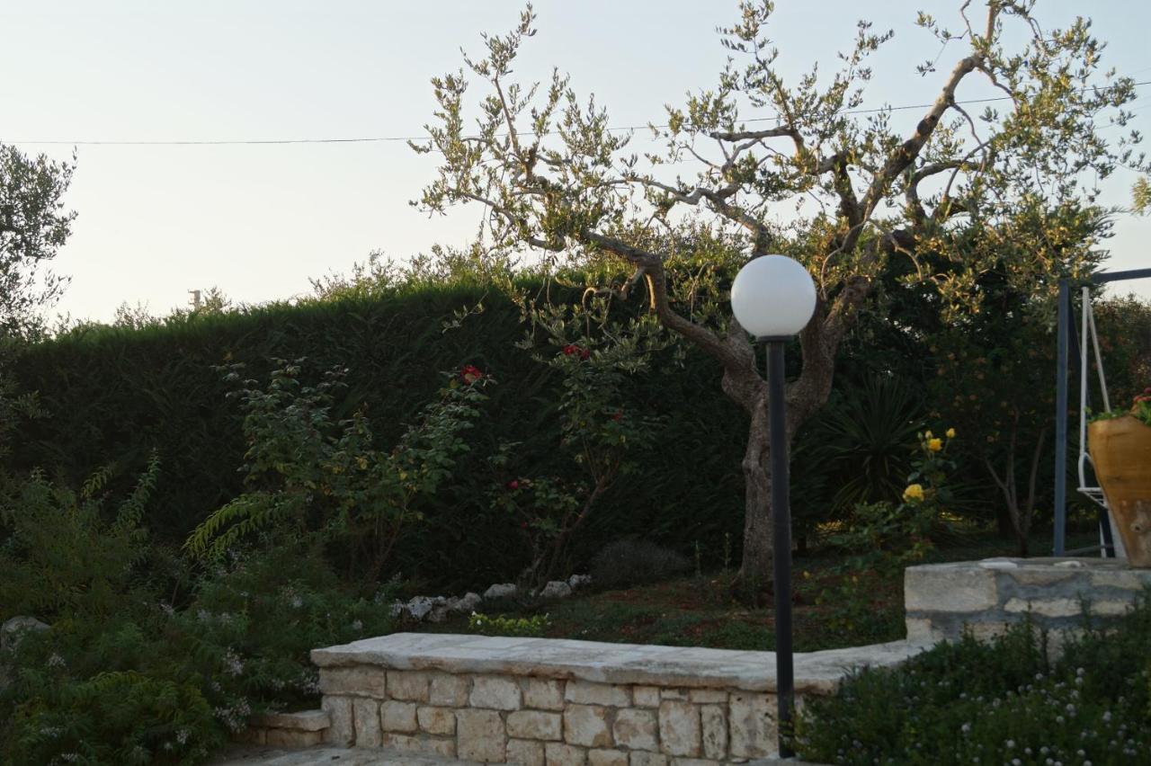 La Casa Del Nonno Bed & Breakfast Alberobello Exterior foto